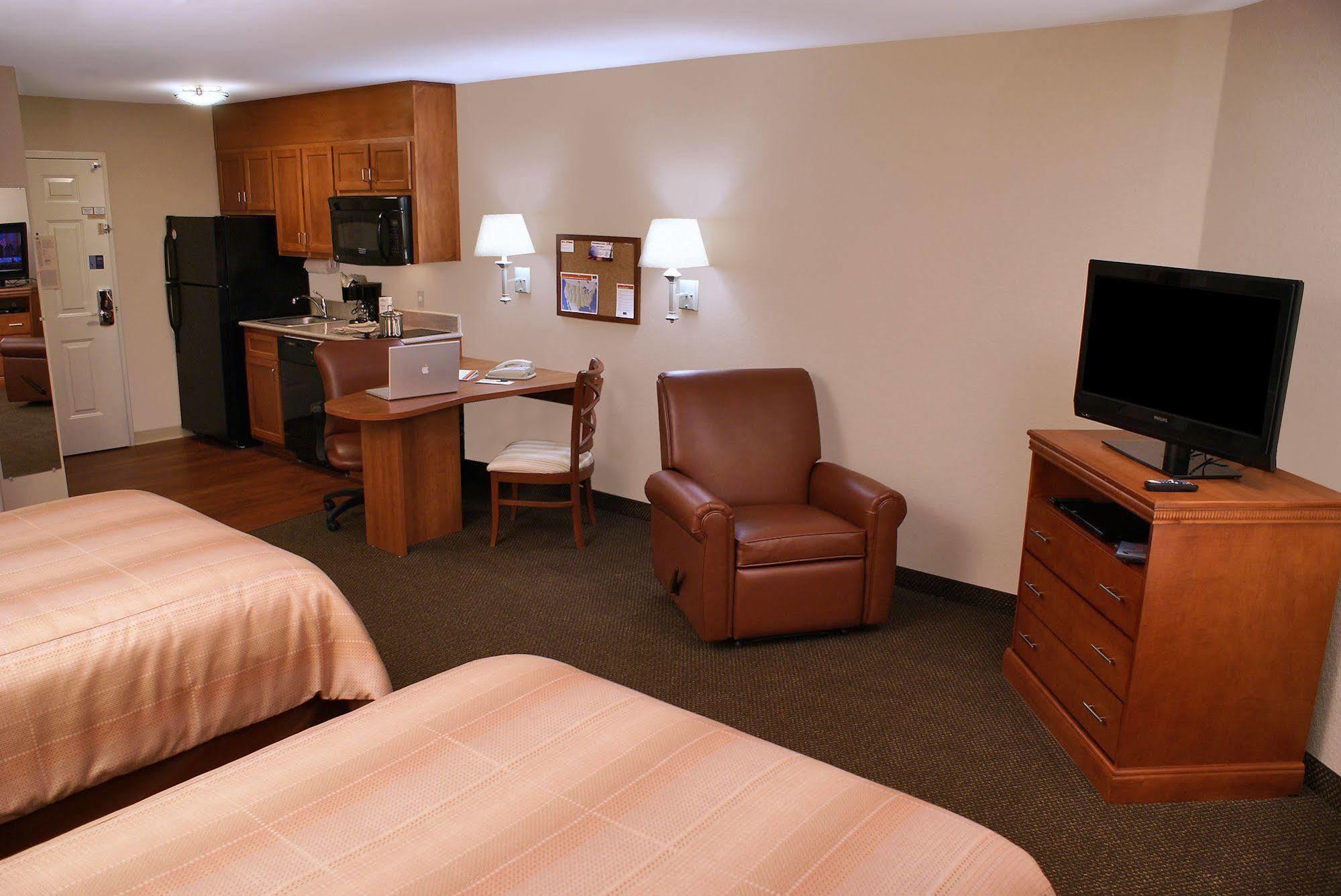 Extended Stay America Suites - Houston - Iah Airport Aldine Bagian luar foto